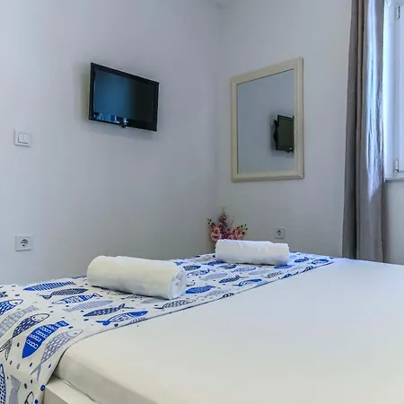 Beach Makarska Apartment * Makarská