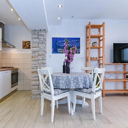 Beach Makarska Apartment