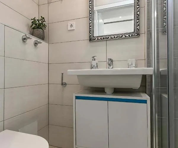 Beach Makarska Apartment Apartman *